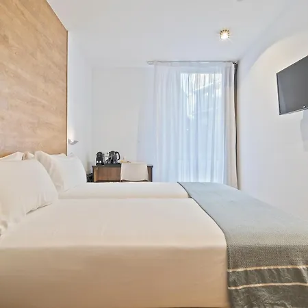 Ondarreta Hotel *