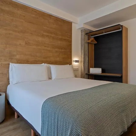 Colectia Ondarreta Готель