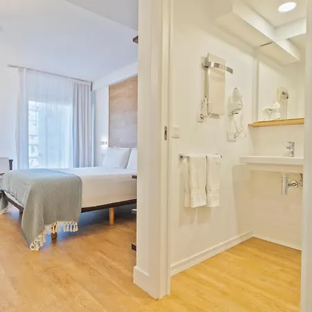 Colectia Ondarreta Готель