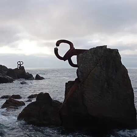 Готель Colectia Ondarreta *